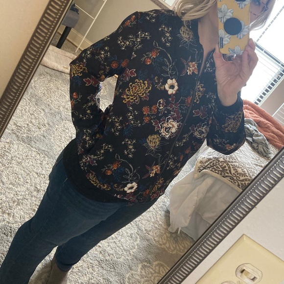 Sophie Rue Jackets & Blazers - 3/$25 Cute Floral BomberJacket, M